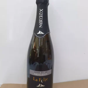 Bouteille de Crémant de Loire Domaine Nerleux Folie des Loups, vin effervescent blanc élégant, assemblage de Chenin et Chardonnay